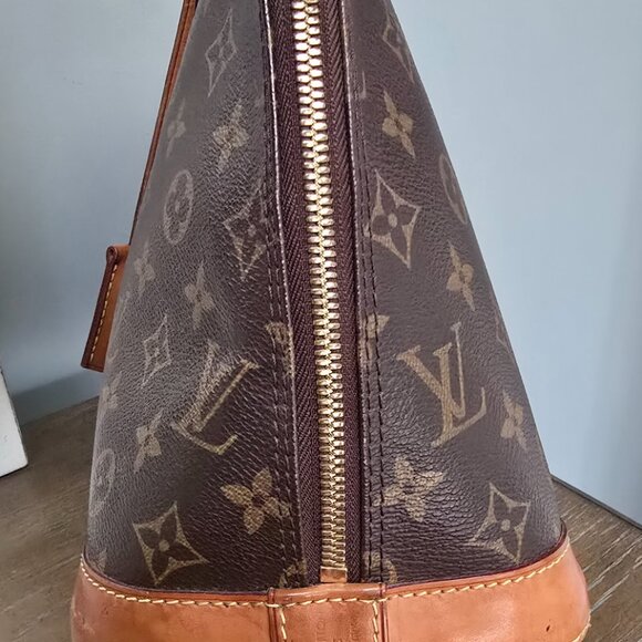 Alma PM New Model Brown Monogram Louis Vuitton Bag (year 2014) - Picture 2 of 16